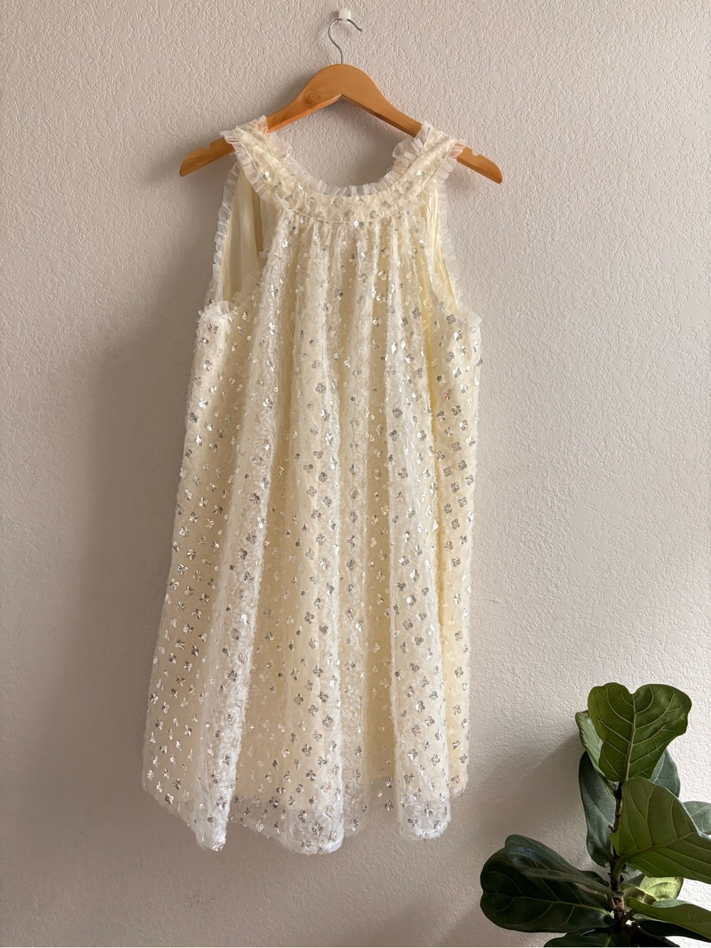 Just Me Women’s sleeveless Halter Neck Sequins Detailed Loose fit mini dress L